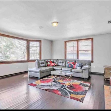 Comfy Pet Friendly Home In Jacksonville Mins To Downtown'S Exterior foto